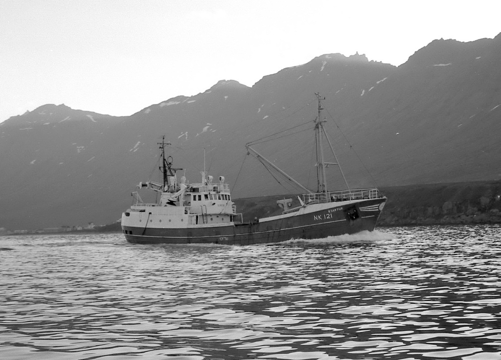 Bjartur NK kom nýr í fyrsta sinn til heimahafnar 13.maí 1965. Ljósm. Guðmundur Sveinsson