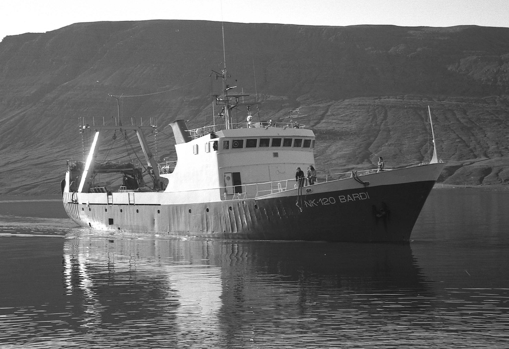 Síldarvinnslan festi kaup á skuttogaranum Barða árið 1970, en hann var fyrsti skuttogari landsmanna.Ljósm. Guðmundur Sveinsson