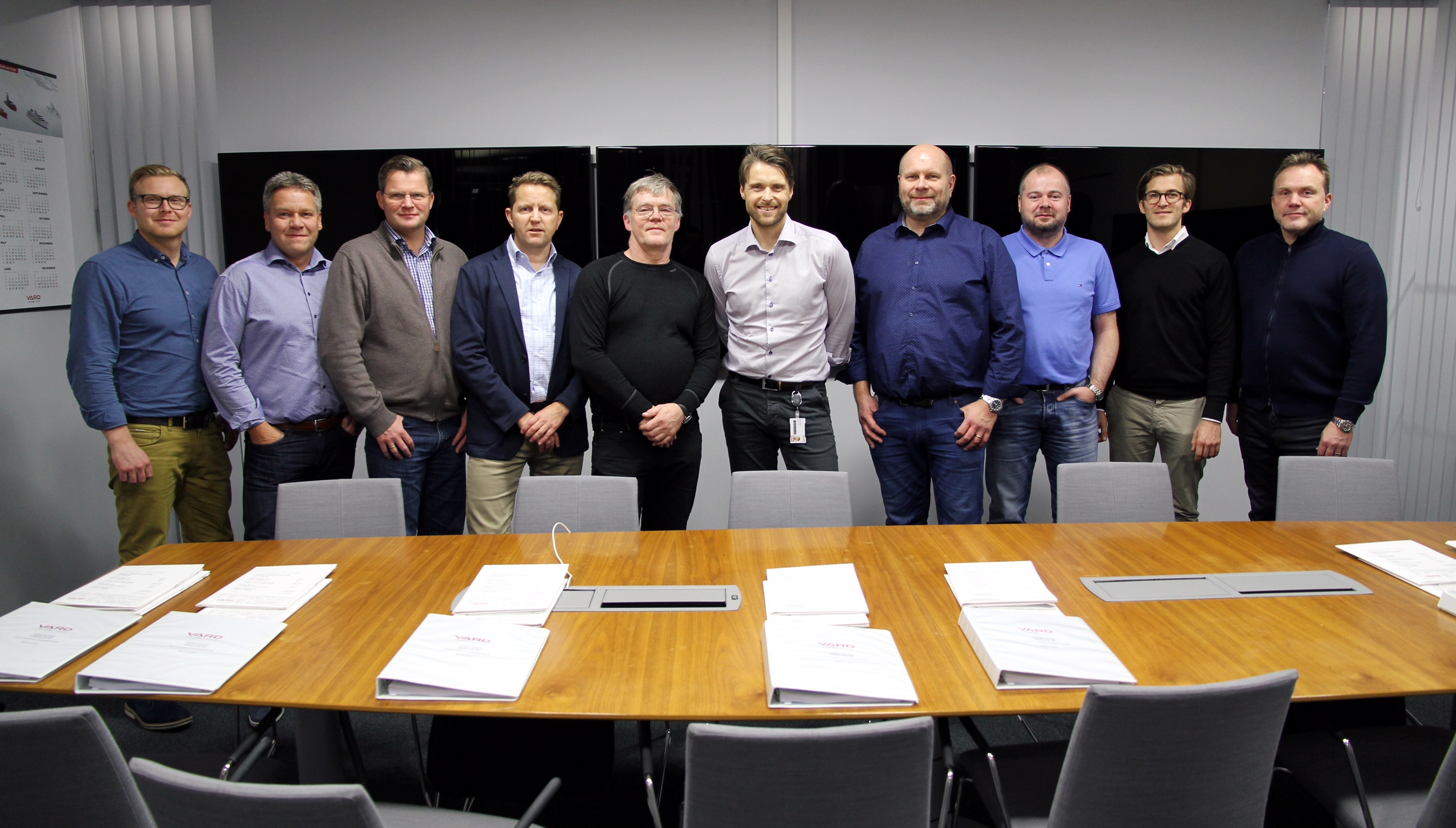Representatives of VARD and the Icelandic shipowners