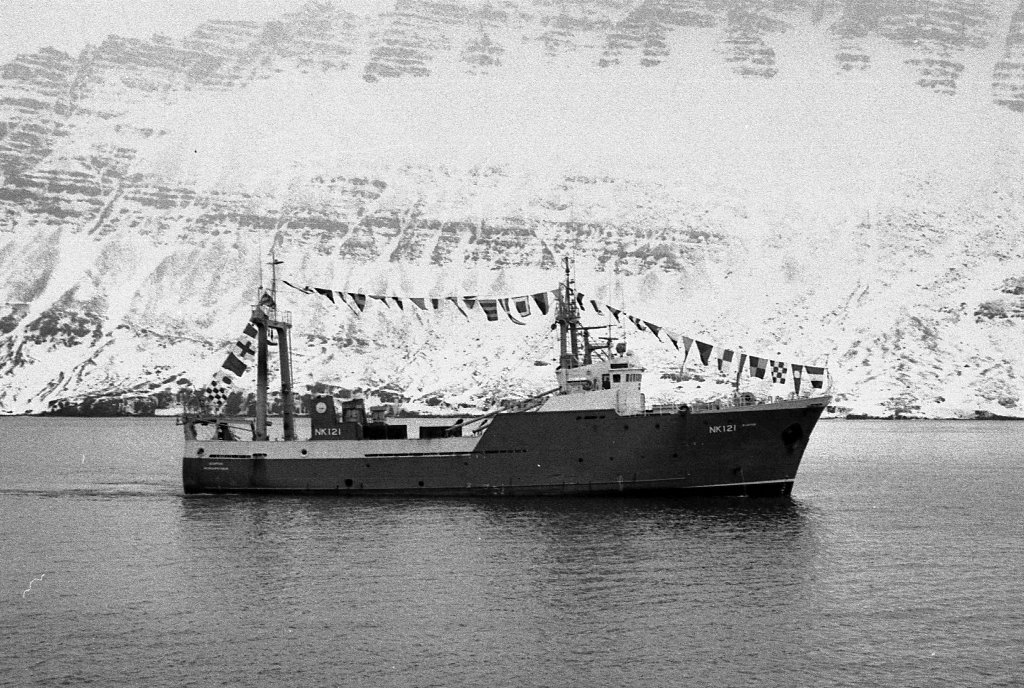 Bjartur NK kemur til heimahafnar í fyrsta sinn 2. mars 1973.  Ljósm. Guðmundur Sveinsson